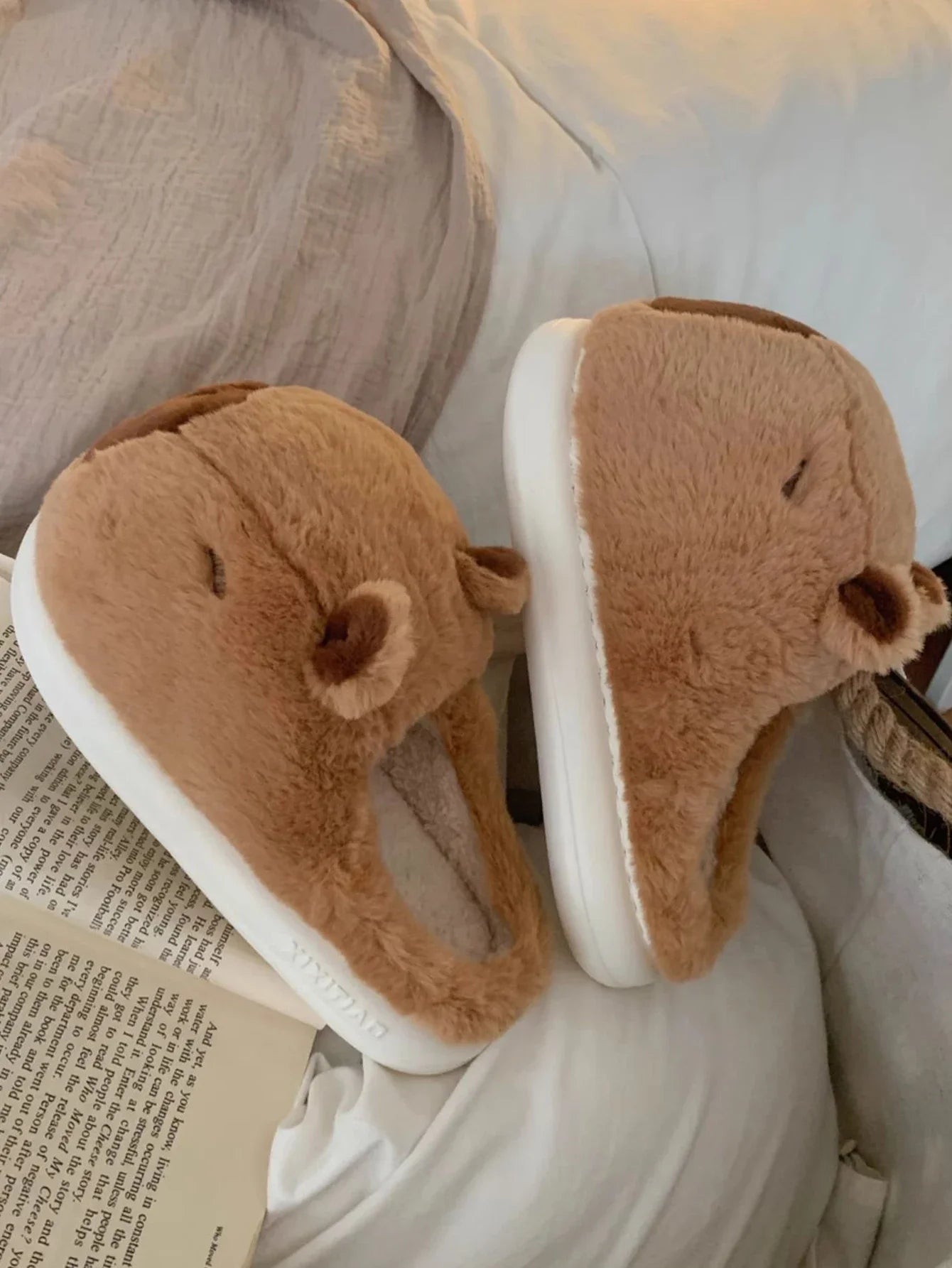 𦫠CozyBara Plush Slippers β Quirkytoes π