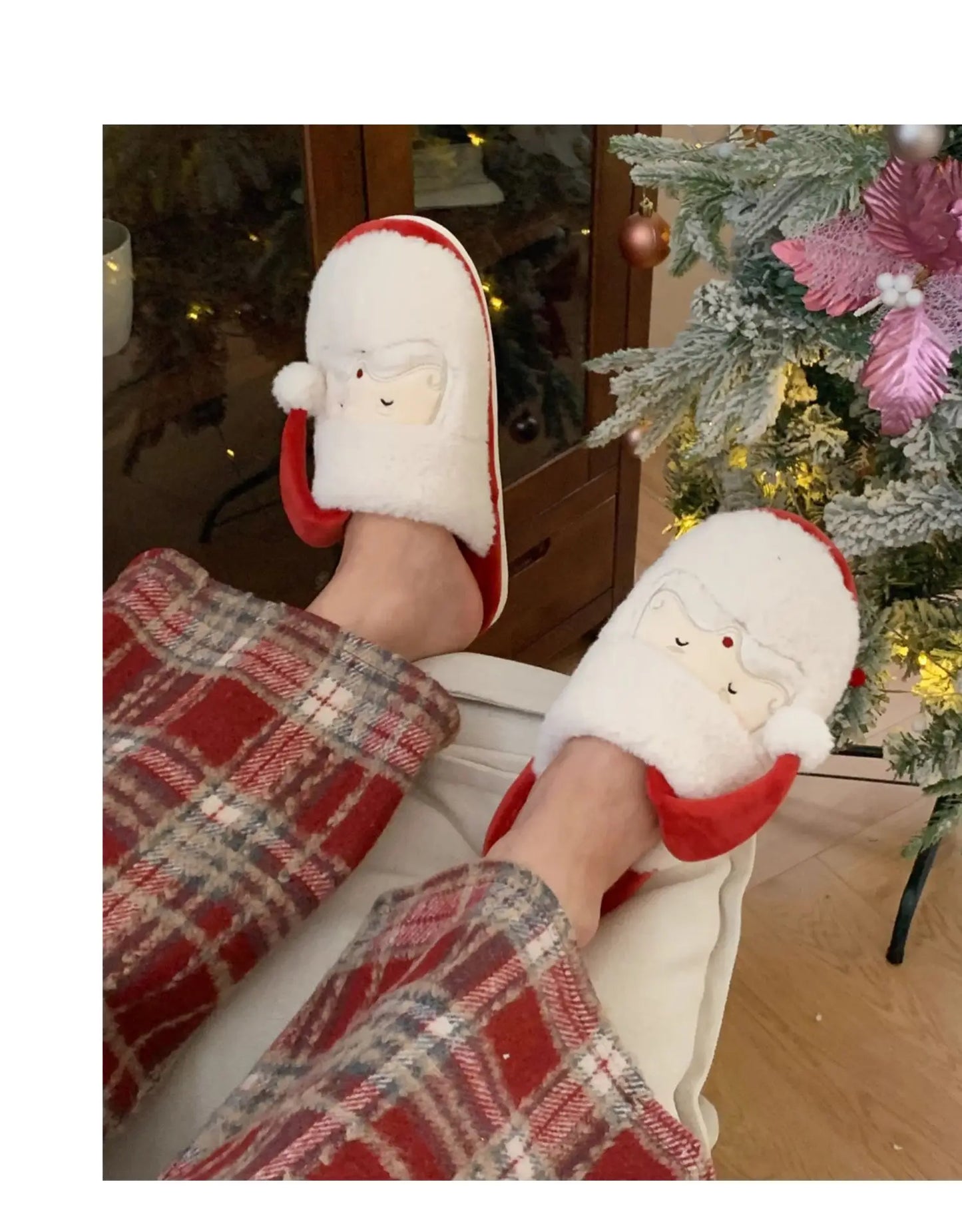 🎄 Couple Christmas Plush Slippers – Quirkytoes Edition 🎅